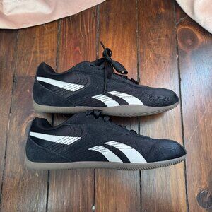 Reebok Satin Ultra Low Sneakers in Black